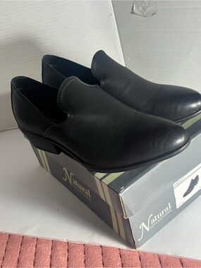 Natural Reflections Black Men’s Slip-On Loafers